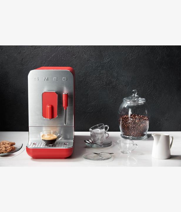 Actual product image Smeg Fully Automatic Coffee Machine 50's Style red
