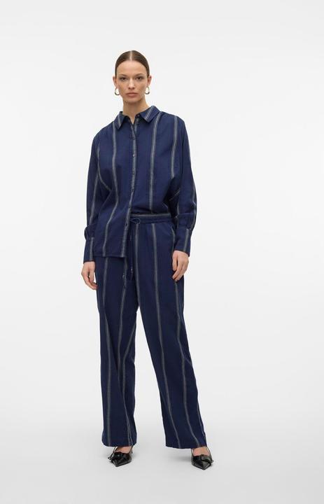 Actual product image Vero Moda VMHERDIS trousers Trousers (S)
