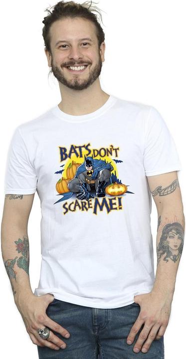 Actual product image Mens Batman Bats Don't Scare Me T-Shirt (L)