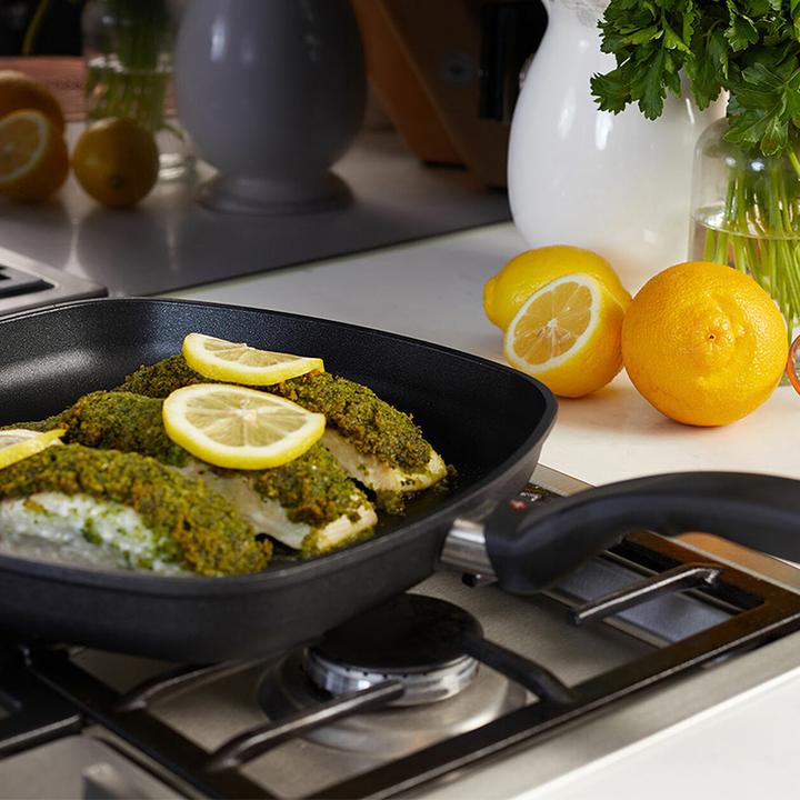 Produktbild Swiss Diamond XDClassic (28 cm, Grillpfanne, Aluminiumguss)