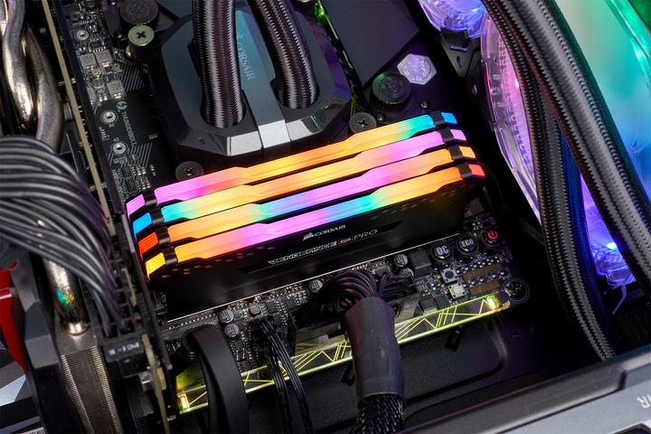 Produktbild Corsair Vengeance RGB Pro (4 x 16GB, 3200 MHz, DDR4-RAM, DIMM)