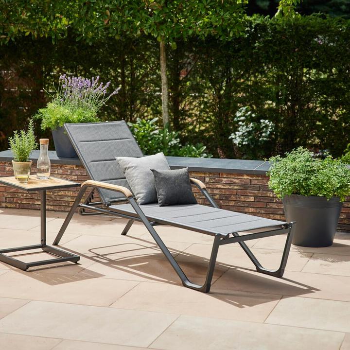 Actual product image Siena Garden Side table