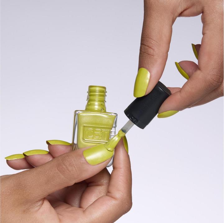 Image du produit Catrice Gel Affair Nail Lacquer No. 033 Green Long-Lasting (033 You're The Lime To My Tequila (Vous êtes la lime de ma tequila), Vernis à ongles effet gel)