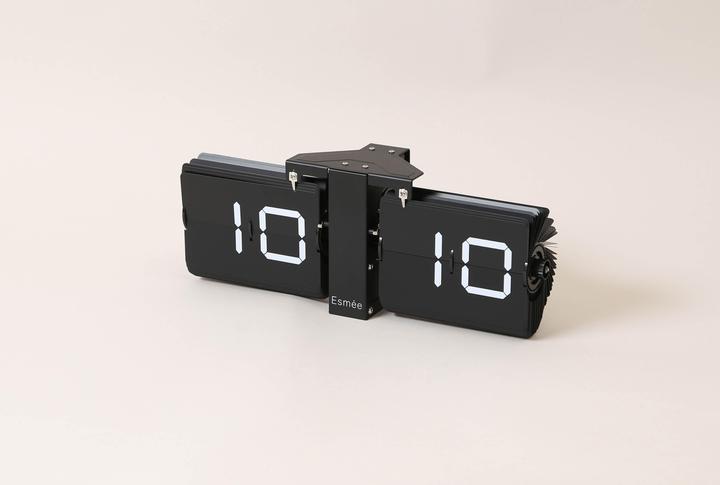 Actual product image Esmée Flipwatch