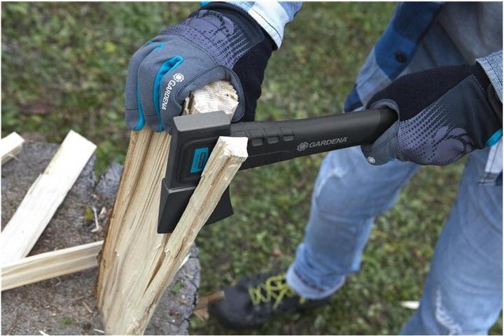 Actual product image Gardena Universal axe 900 B