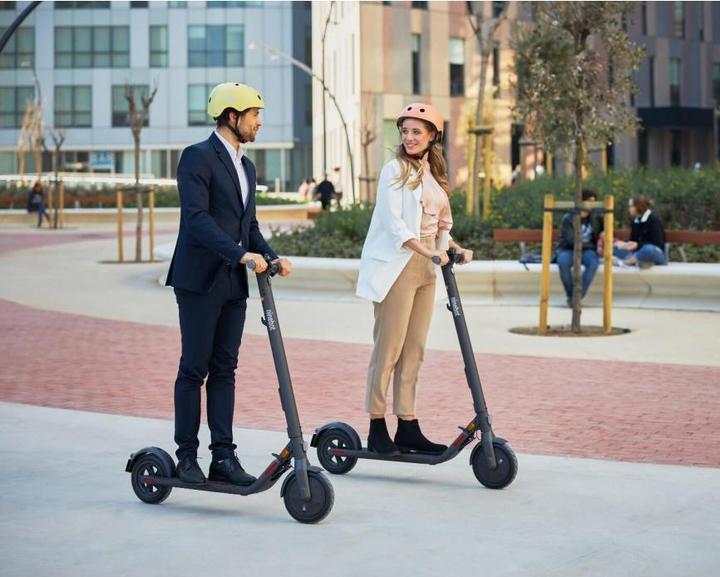 Actual product image Segway-Ninebot KickScooter E22D (20 km/h, 22 km, 300 W)