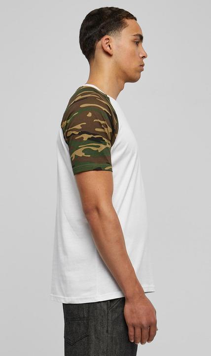 Actual product image Urban Classics Raglan Contrast Tee (M)