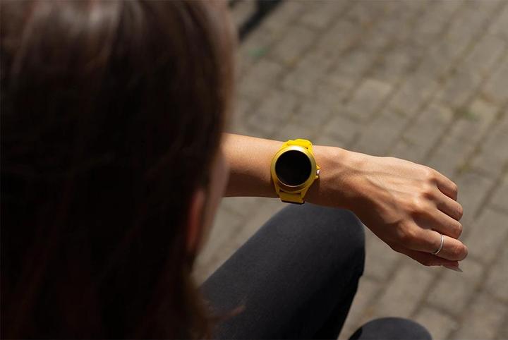 Actual product image Forever Smartwatch Colorum CW-300 xYellow