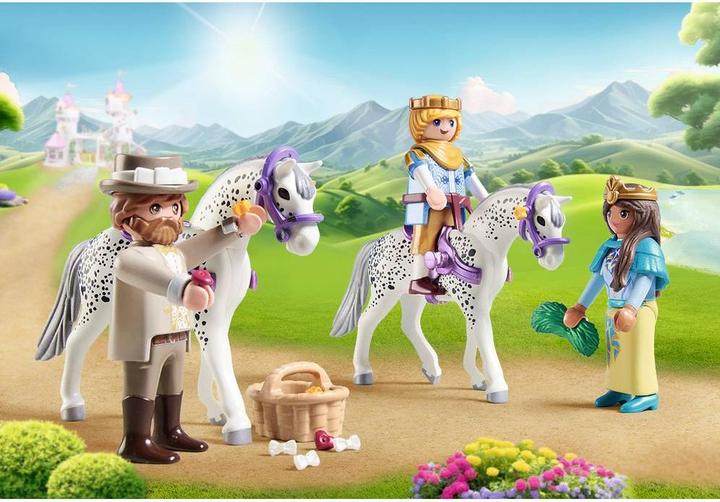 Actual product image Playmobil Carriage ride with princess and prince (71846, Playmobil Princess Magic)