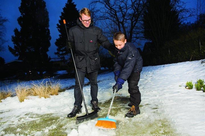 Actual product image Fiskars MyFirst Broom (1 pcs.)