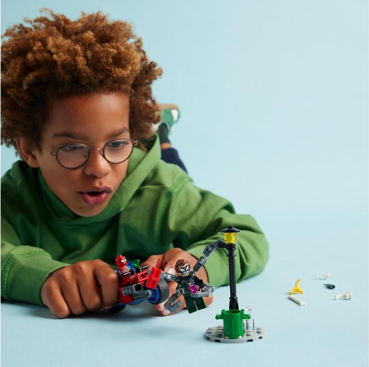 Produktbild LEGO Motorrad-Verfolgungsjagd: Spider-Man vs. Doc Ock (76275, LEGO Marvel)