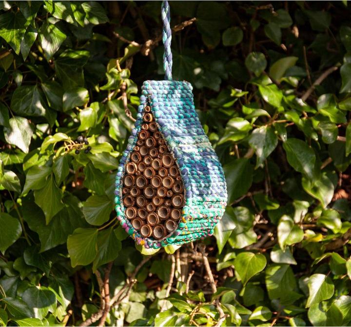 Produktbild Wildlife World Insektenhotel Artisan Teardop Assortiert, Tierart (Wildbienen)