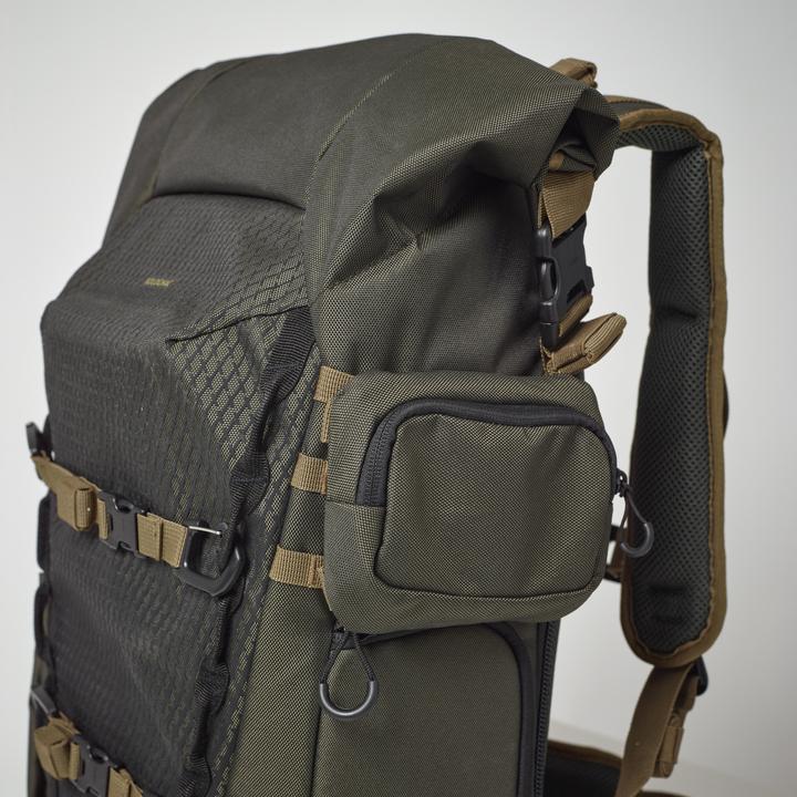 Actual product image Solognac CAMERA 900 (Camera shoulder bag, 35 l)