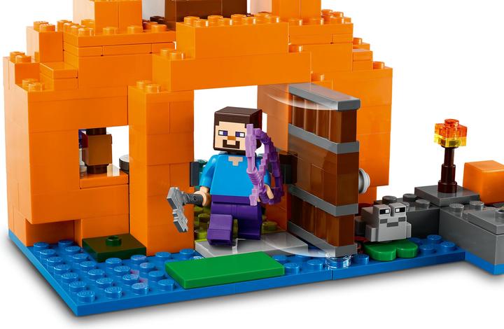 Actual product image LEGO The pumpkin farm (21248, LEGO Minecraft)