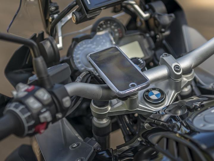 Image du produit Quad Lock MAG Poncho - iPhone 14 Plus (Apple iPhone 14 Plus)