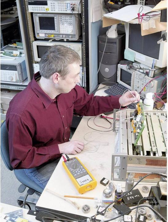 Produktbild Fluke Hand-Multimeter digital 287/EU (CAT III 1000V, CAT IV 600V)