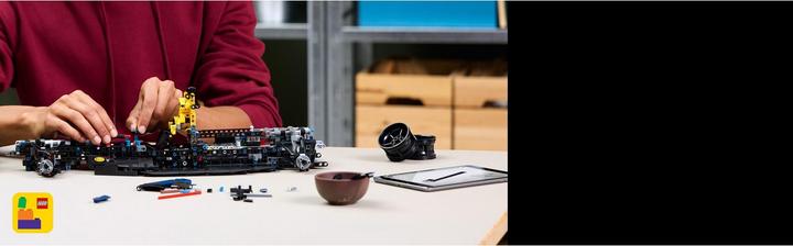 Actual product image LEGO Oracle Red Bull Racing RB20 F1 Rennauto (42206, LEGO Technic)