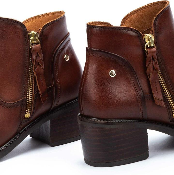 Actual product image Pikolinos Bacarot (38)
