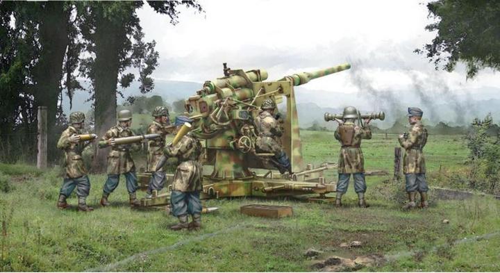Produktbild 1:56 8.8cm Flak 37 w/ crew (+ 7 figures)