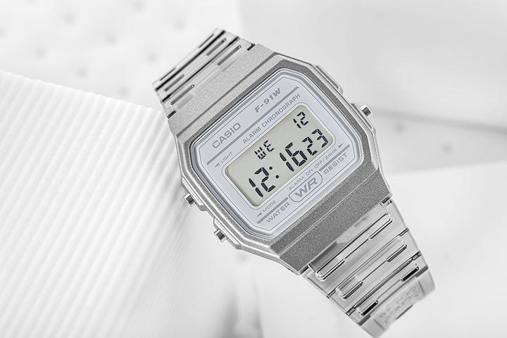 Actual product image Casio Retro Vintage - F-91WS-8DF (33 mm)