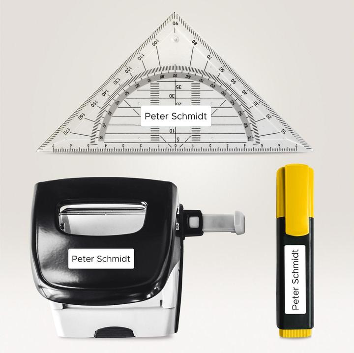 Actual product image Avery Universal labels