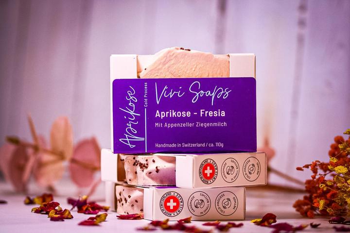 Produktbild Vivi Soaps Aprikose Fresia - Ziegenmilchseife (Hartseife)