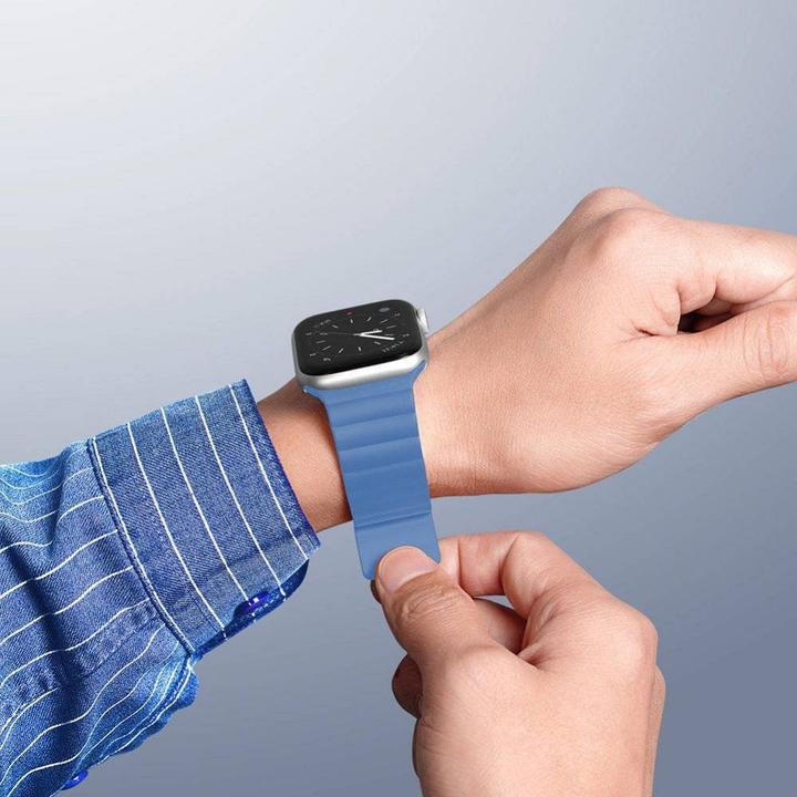 Actual product image Dux Ducis magnetic strap watch strap 7/6/5/4/3/2 (40 mm, 38 mm, 41 mm, Silicone, Apple Watch Series 2, Apple Watch Series 3, Apple Watch Series 1, Apple Watch Series 4, Apple Watch Series 5, Apple Watch Series 6, Apple Watch Series 7, Apple Watch Series 8, Apple Watch Series 9, Apple Watch SE)
