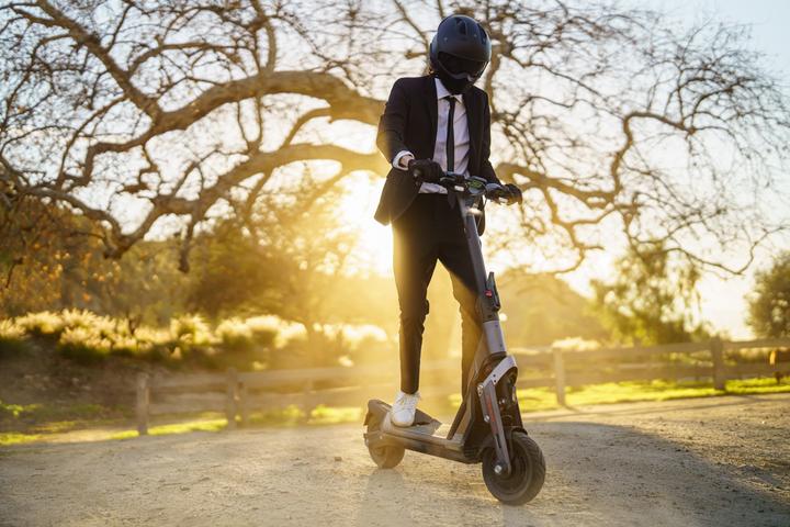 Actual product image Segway-Ninebot GT2 P (70 km/h, 90 km, 1500 W)