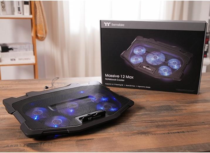 Image du produit Thermaltake Massive 12 Max notebook cooling pad (17") 2200 RPM Black