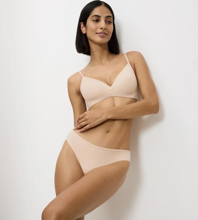 Immagine prodotto Triumph Essenziali per il trucco del corpo P 01 (75 B, Confezione singola)