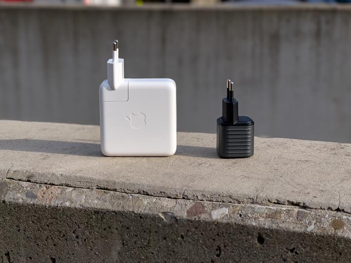Produktbild Rolling Square Supertiny GaN Charger 65W (65 W)