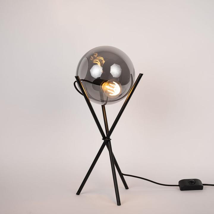 Treppiede nero, Vetro fumé