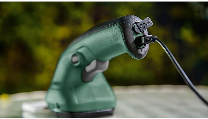 Produktbild Bosch Home & Garden EasyShear (Akkuheckenschere)