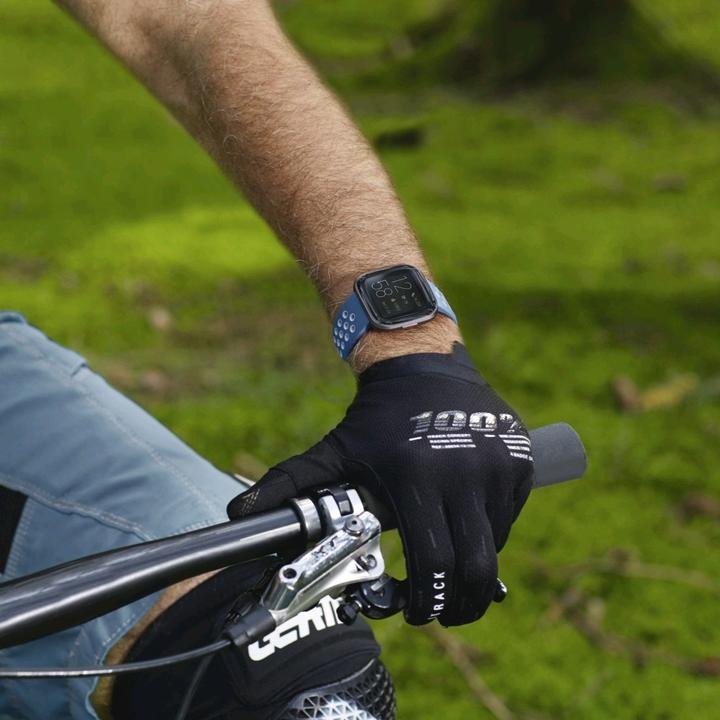 Produktbild Hama 00086227 Smartwatch-Zubehör Band Blau (Silikon, Rostfreier Stahl, Versa 2, Versa Lite, Versa)