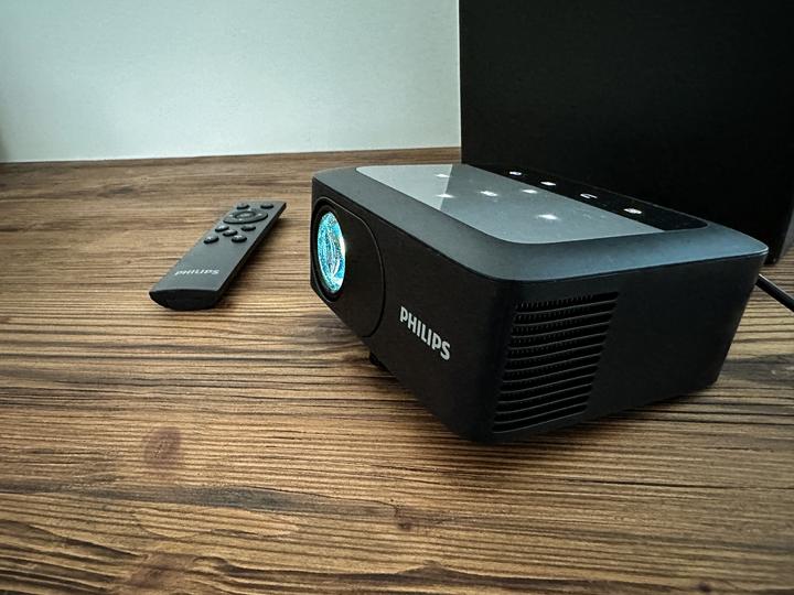Actual product image Philips NEOPIX 110 video projector (HD, 100 lm, 1.47:1)