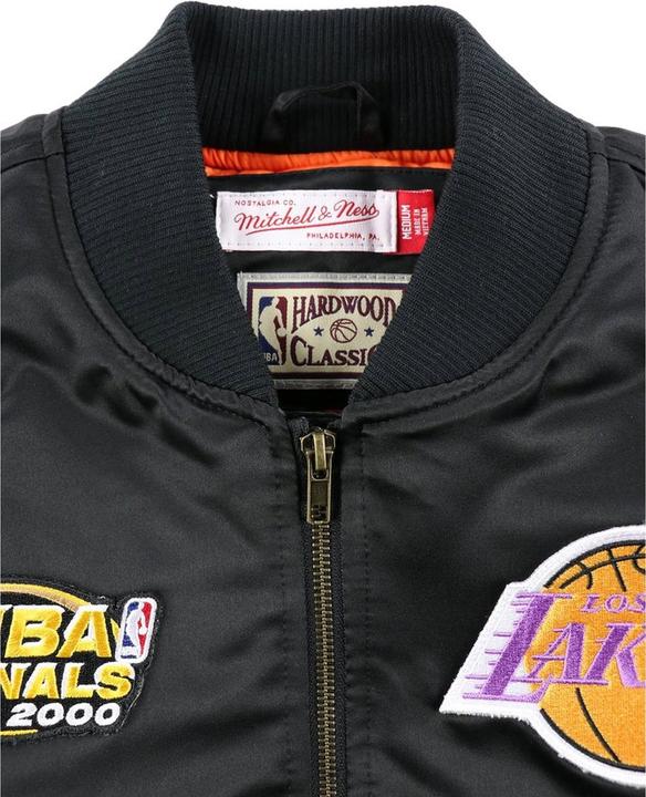 Image du produit Mitchell & Ness M&N Satin Bomber Veste - FLIGHT Los Angeles Lakers noir (L)