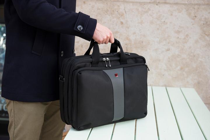 Actual product image Wenger Legacy (16", Universal)