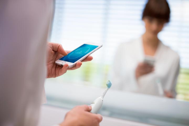Actual product image Philips DiamondClean Smart HX9944/13 Sonic electric toothbrush with app (Sonic toothbrush)