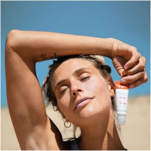 Immagine prodotto EQ-3 Combi Stick SPF50+ 2 g / Crème SPF50 20 mL Biologico (Crema solare, Stick solare, SPF 50+, 20 ml)