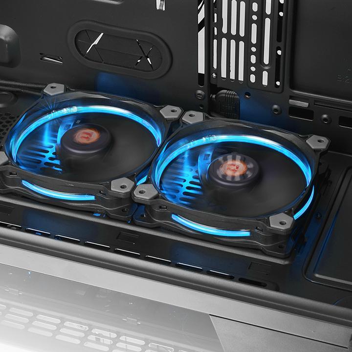 Actual product image Thermaltake View 71 TG (ATX, mATX, Mini-ITX, E-ATX)