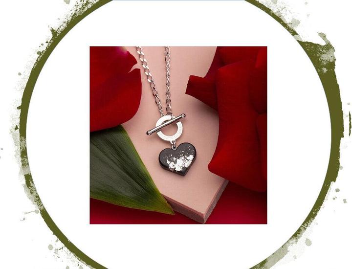 Produktbild C. Jungle Halskette mit Herzanhänger JASMINA1 Handgemacht Sterling Silber Ultra hochfester Beton (Recyceltes 925 Sterling Silber, Rhodiniert)