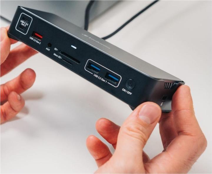 Actual product image Verbatim Pro CDS-15 (USB-C, 15 Ports)