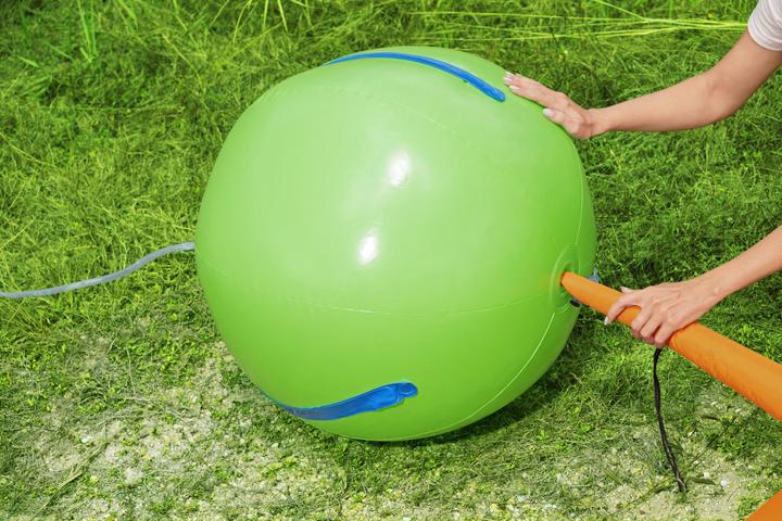 Produktbild Bestway aufblasbares Spielcenter Dodge & Drench Water Park, 4,5 x 4,5 x 2,68 m, 53383