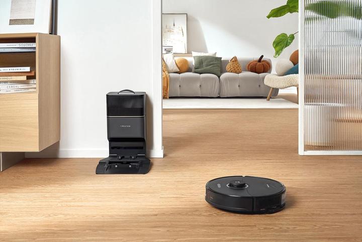 Actual product image Roborock S8+ (Vacuum mopping robot)