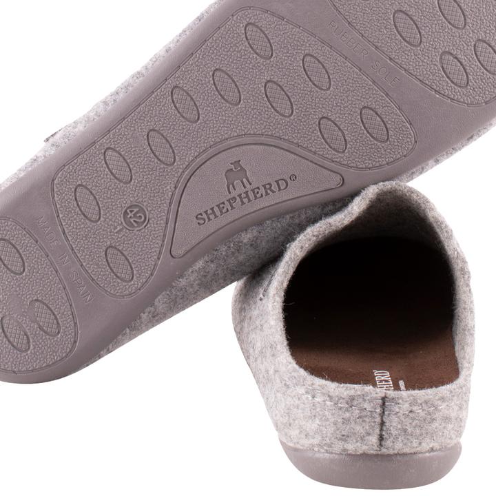 Actual product image Shepherd of Sweden Jon slippers (43)