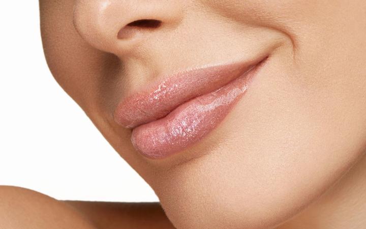 Actual product image Pupa Milano Miss Pupa Gloss enchanted moment (104)