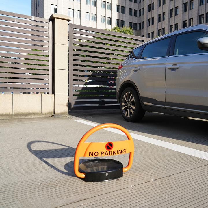 Actual product image Casativo Solar car park barrier