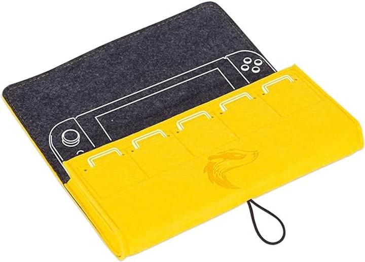 Actual product image Freaks and Geeks Harry Potter - Pochette de transport en feutrine - Modèle Poufsouffle pour Nintendo Switch et Switch (Switch)