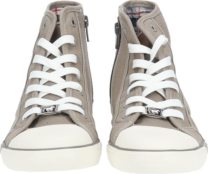 Actual product image Mustang Sneaker (40)