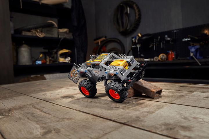 Actual product image LEGO Monster Jam Max-D (42119, LEGO Technic)